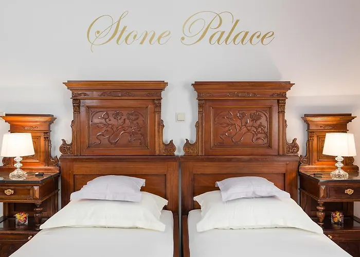 Luxury Boutique Stone Palace Apartament