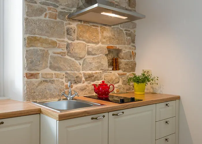 Luxury Boutique Stone Palace Apartament *