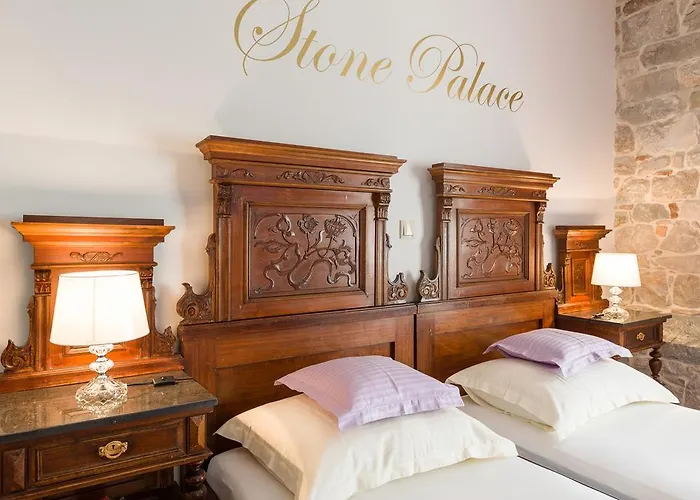 Luxury Boutique Stone Palace Apartmán *