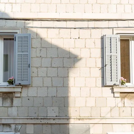 Apartman Luxury Boutique Stone Palace