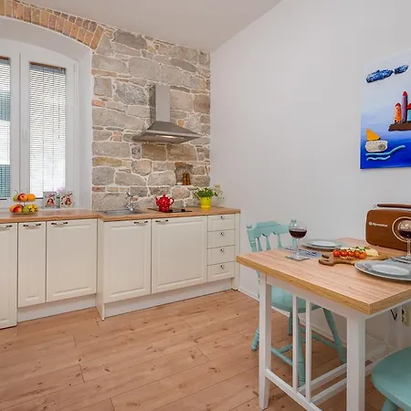 Luxury Boutique Stone Palace Apartment Split